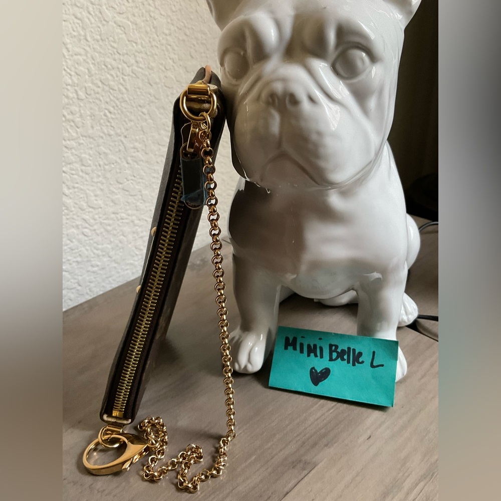 Louis Vuitton Milla MM - Picture 5 of 12